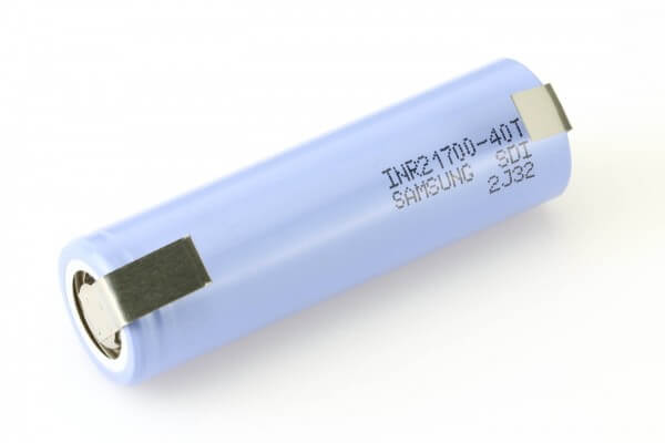 Samsung INR 21700-40T · 4000 mAh - 3,7 V mit U-Lötfahne bis 35 A