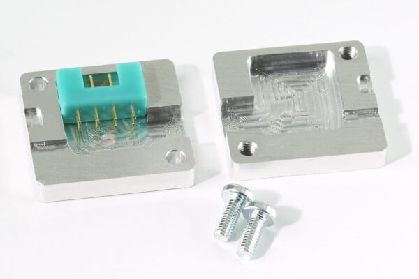 Aluminium Gießform 90° für MPX Stecker und Buchsen 8-Pol · CNC gefräst · Made in Germany